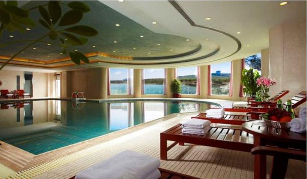 New Century Fengming Resort Zaozhuang Удобства фото